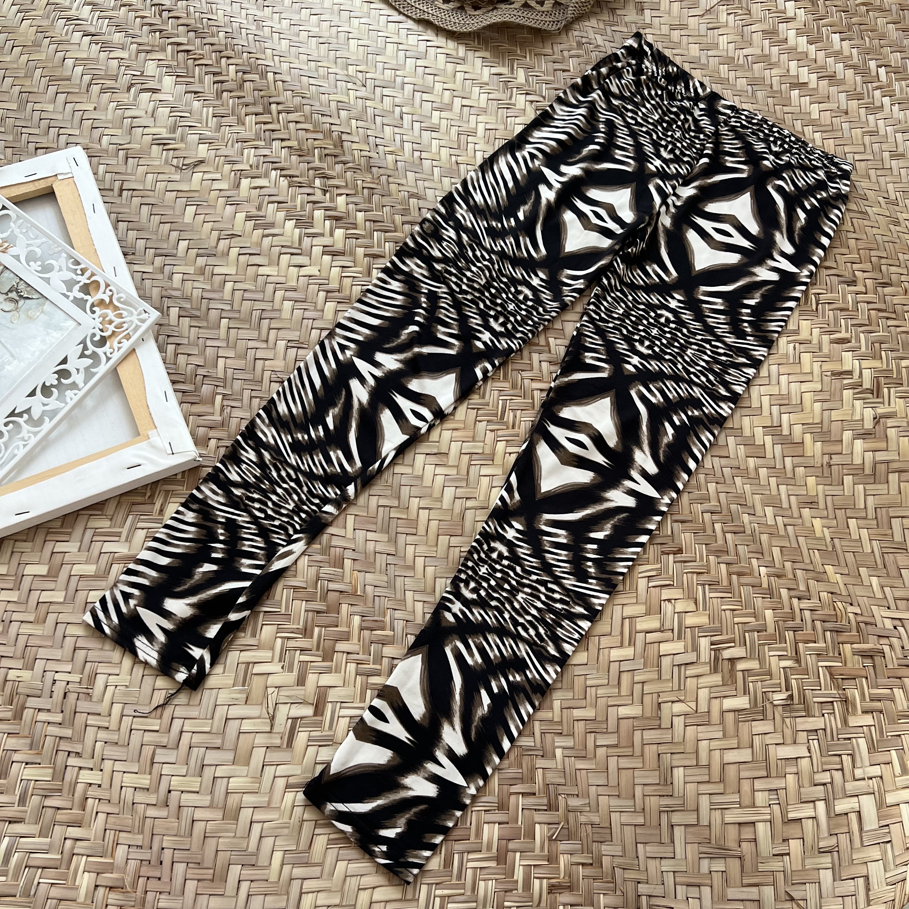 شلوار کد2402